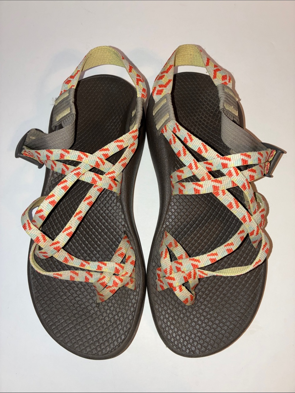 Chaco, Women’s 8, Strappy Toe Loop Sandals